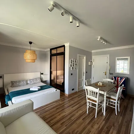 Estudio A Pie De Playa En *